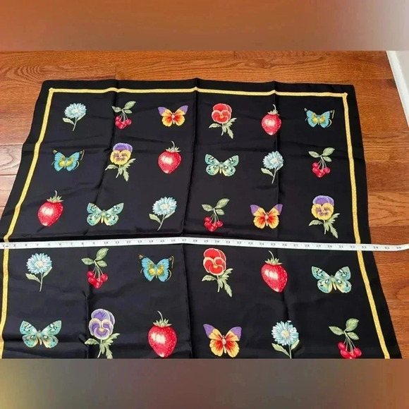 VinTage ECHO Butterfly 🦋 Strawberry 🍓 Flower 🌸 Silk Scarf - Picture 4 of 4